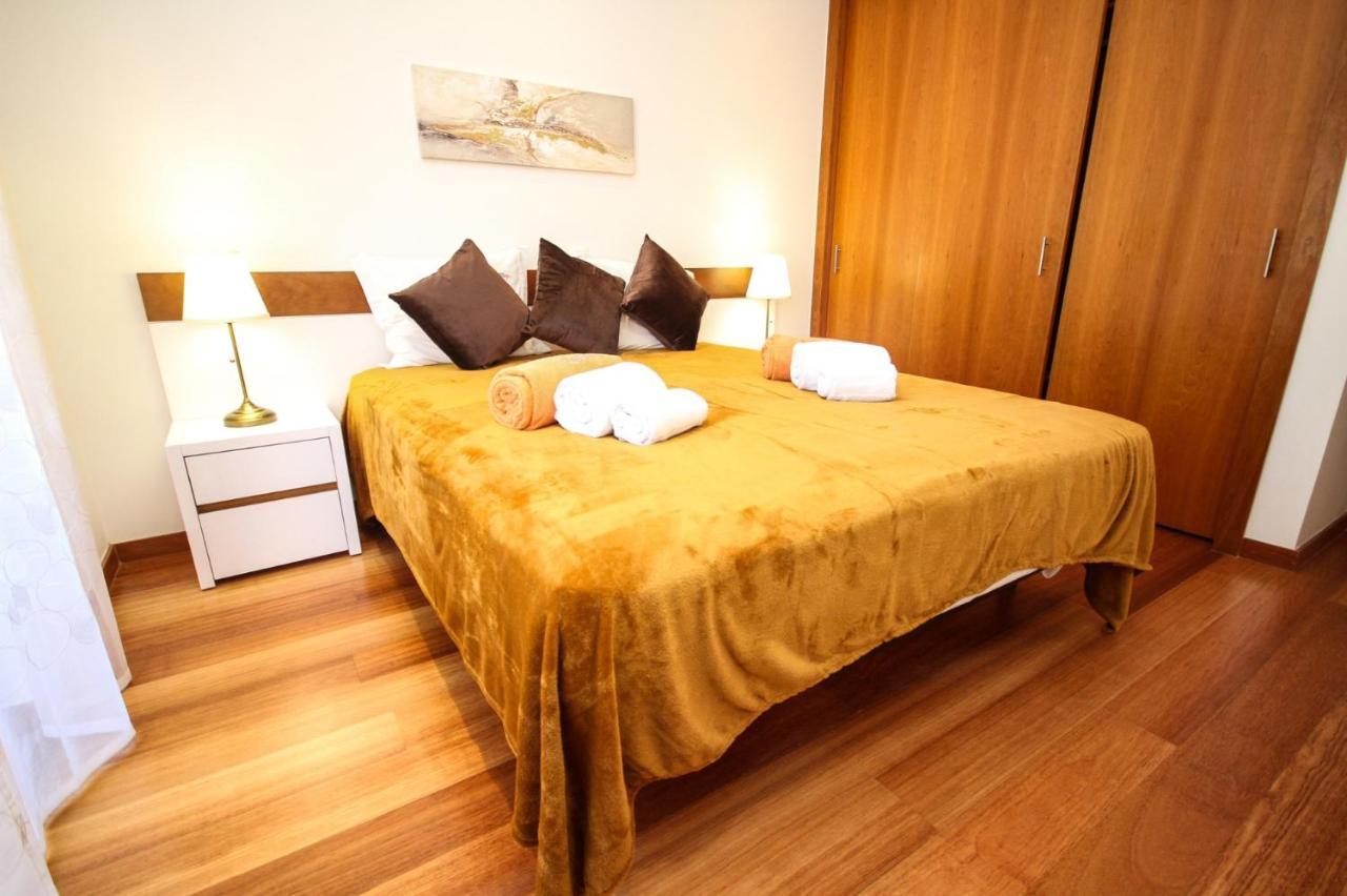 Luxury Apartment - T2 Vue Sur Piscine - Praia Da Luz Екстер'єр фото