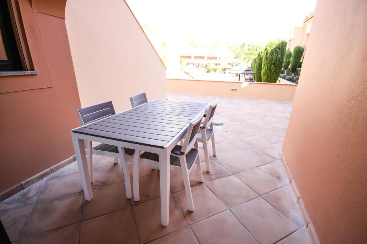 Luxury Apartment - T2 Vue Sur Piscine - Praia Da Luz Екстер'єр фото