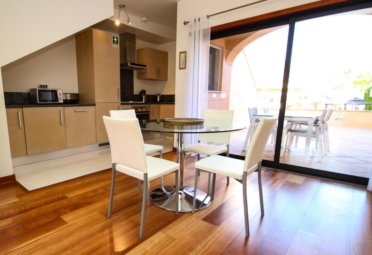 Luxury Apartment - T2 Vue Sur Piscine - Praia Da Luz Екстер'єр фото